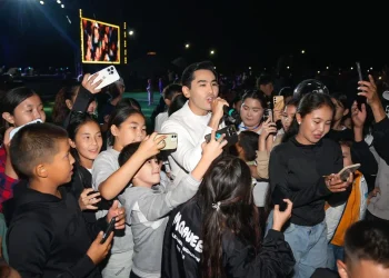 Қазақстанның өнер жұлдыздары ауыл халқымен қауышты