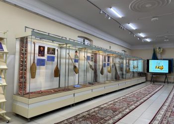 Семейде Ұлттық домбыра күніне арналған көрме өтті