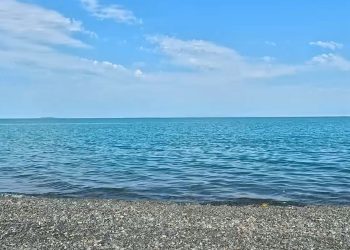 Алакөлде жасөспірім адамдардың көз алдында суға батып кетті