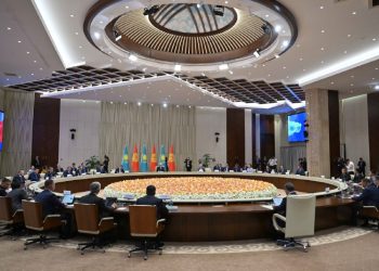 Қазақстан мен Қырғызстан басшылары Жоғары мемлекетаралық кеңестің отырысына қатысты