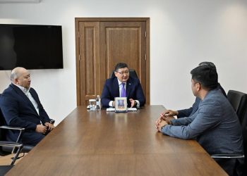 Аймақ басшысы «Ақжол» партиясының төрағасымен кездесті