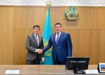 Аймақ басшысы Семей қаласының жаңа әкімін таныстырды