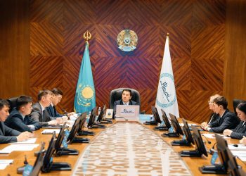 Жастар немен айналысып жүр: Семейде өзекті мәселелер талқыланған жиын өтті