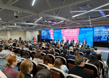 Берік Уәли Омбыда өткен «Ертіс: достық өзені – даму өзені» форумында сөз сөйледі