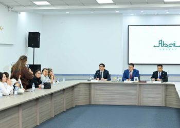 Баспана кезегі, қоғамдық көлік, жол сапасы: Семей тұрғындары маңызды мәселелерді көтерді