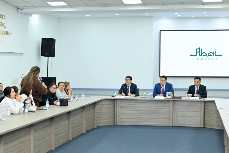 Абай облысы әкімінің баспасөз қызметі