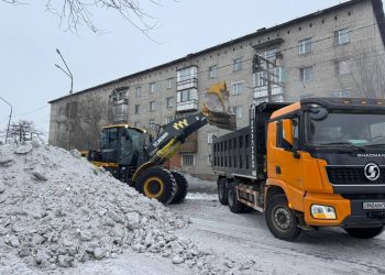 Абай облысында қар күреу жұмысы күшейтілген режимде жүргізіліп жатыр