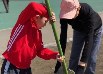 Үлкен аула – үлкен жауапкершілік: Қарағайлы тұрғындары тазалыққа үлес қосты