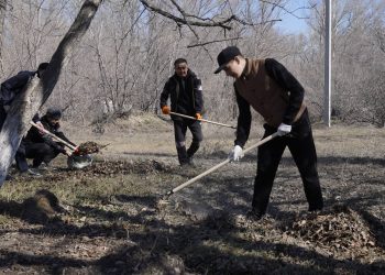 Семейде экологиялық төңкеріс: 20 мың тұрғын қаланы тазалауға шықты