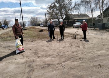 Бобровка тұрғындары аумақты тазартуға атсалысты