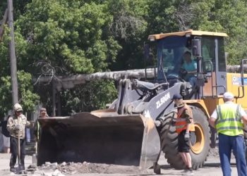 Семей вокзалы маңындағы жаяу жүргіншілер көпірі уақытша жабылды